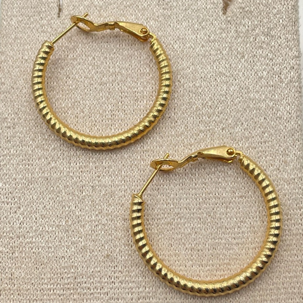 Vintage Gold Tone Rope Textured Hoop Earrings Small Leverback Modern Classic - Picture 8 of 13